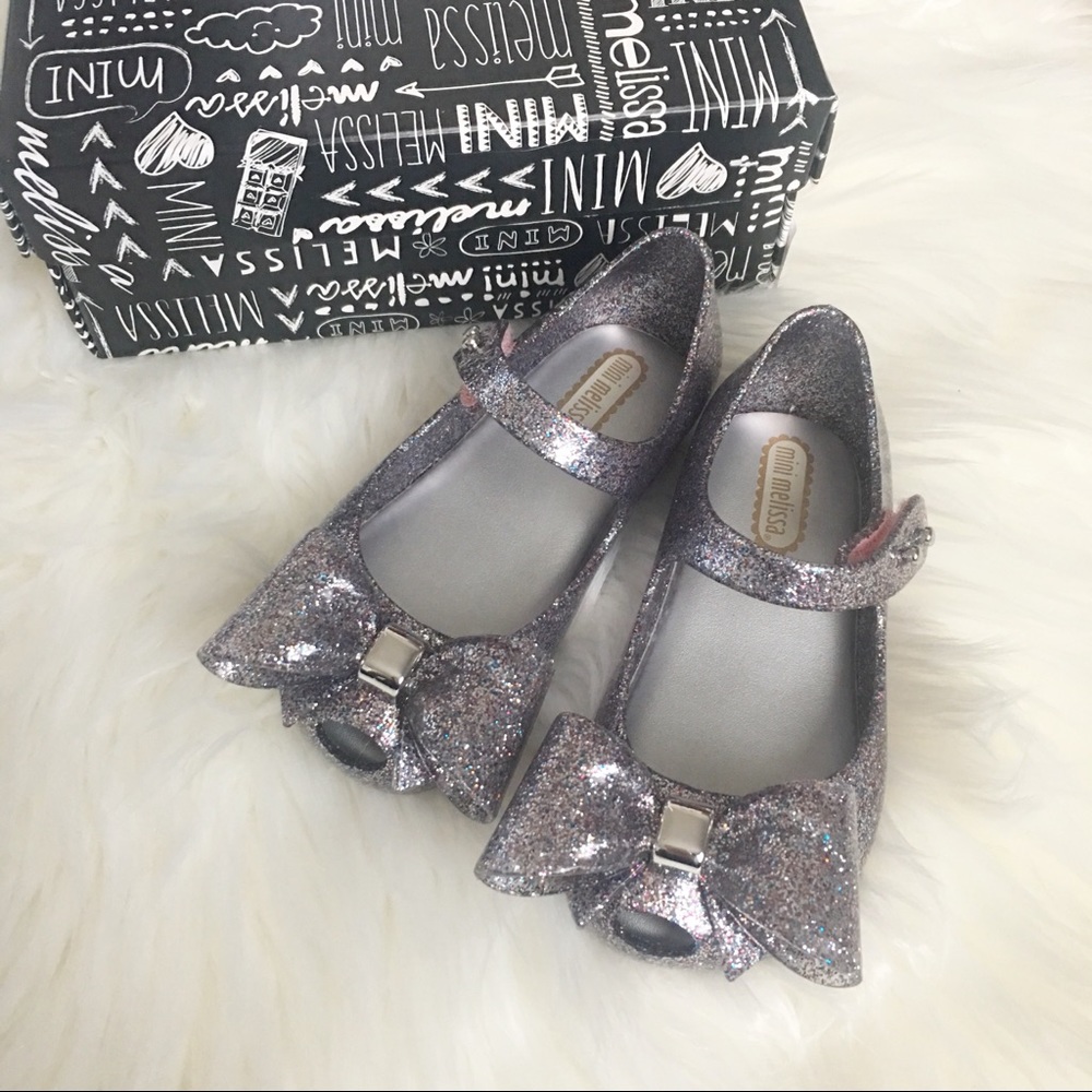 NIB Mini Melissa Bow